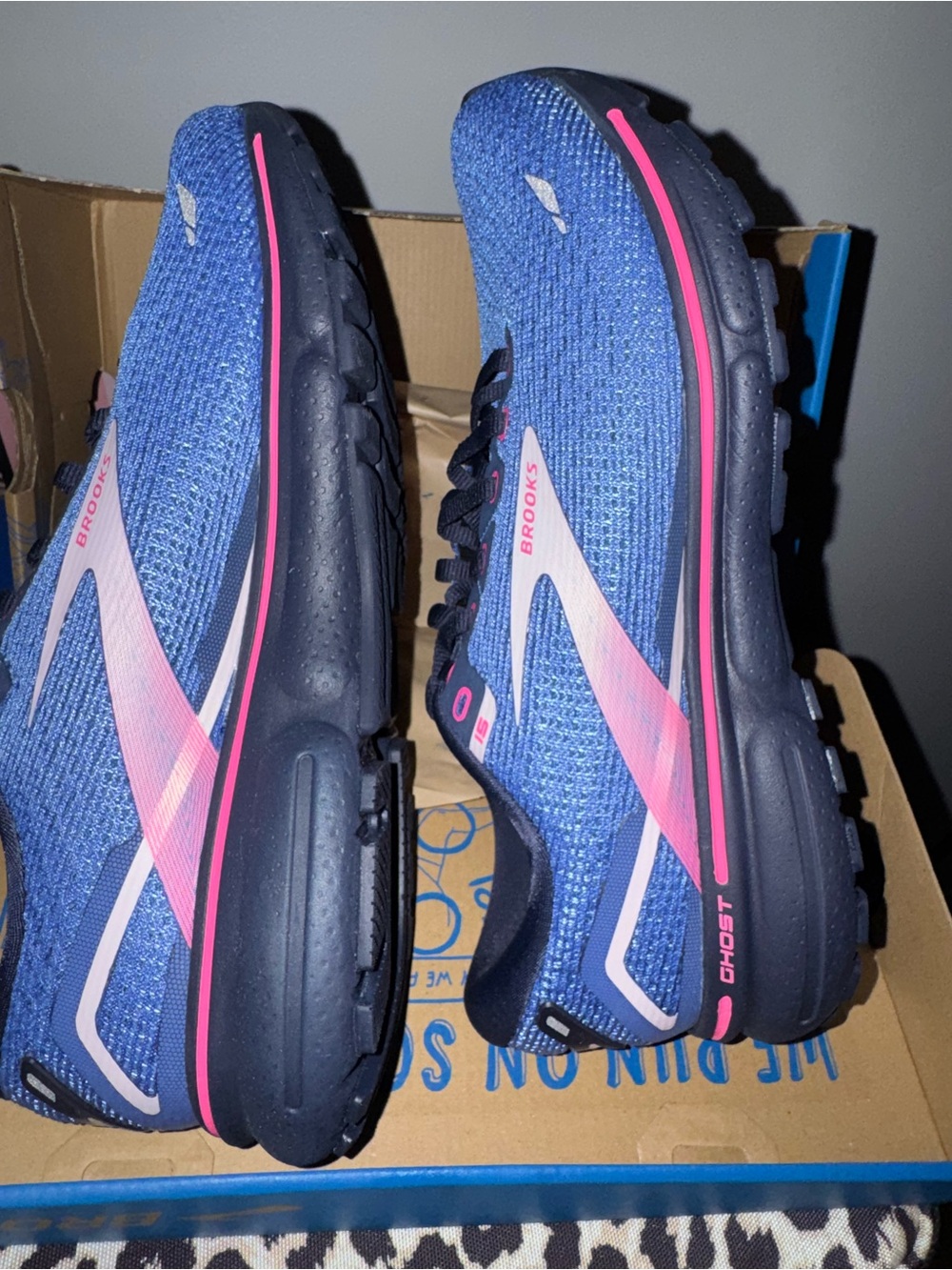 NWT Brooks Women's Ghost Running Shoes - Navy Blue with Pink Accents Size 9.5